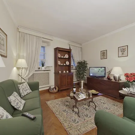 Family Palazzo Salviati Lägenhet