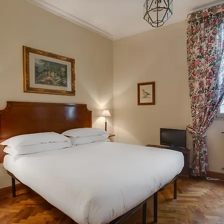 Family Palazzo Salviati Appartement Florence