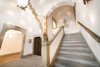 Family Palazzo Salviati * Florens